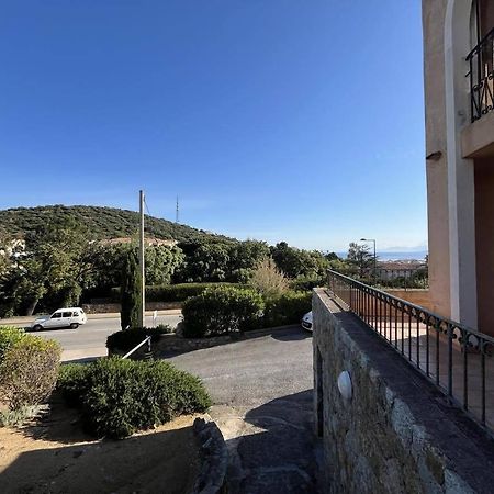 Appartement Cala Di Mare L'Ile Rousse Екстер'єр фото